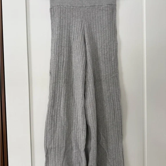 Marled Gray Knit Cardigan with Black Trim - Picture 7 of 8